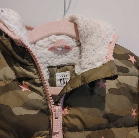Gap Baby Camo Pink Stars Sherpa Jacket 12-18 mos - Picture 4 of 6